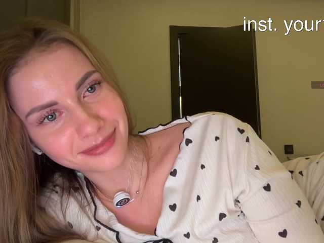 -vikkil0vescheese- cam belle