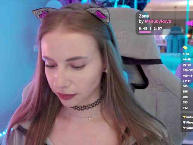 VikkiExtraCheese webcam