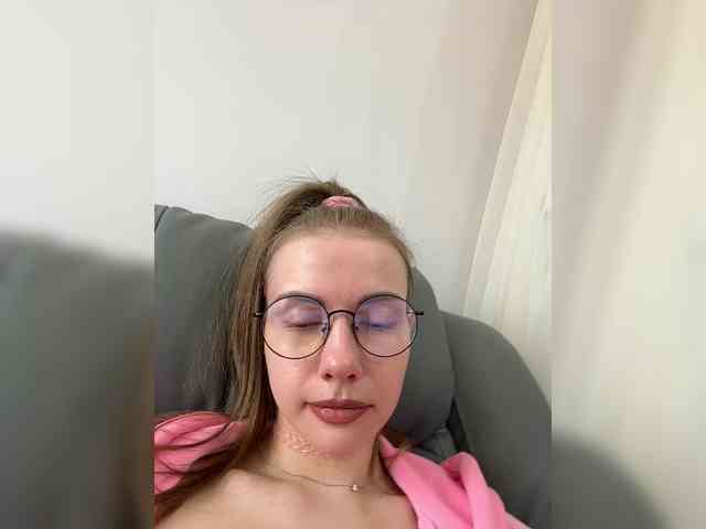 VikkiExtraCheese webcam