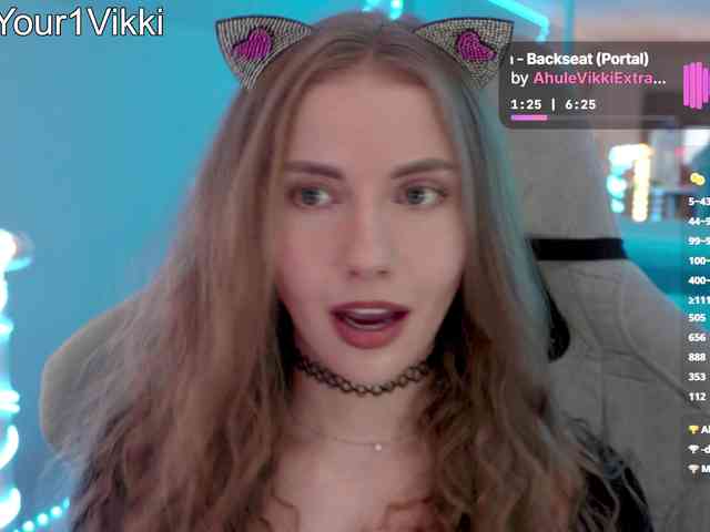 VikkiExtraCheese webcam