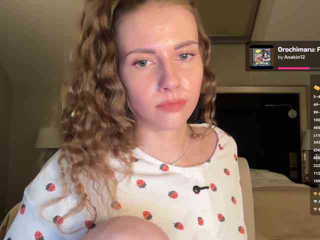 VikkiExtraCheese webcam