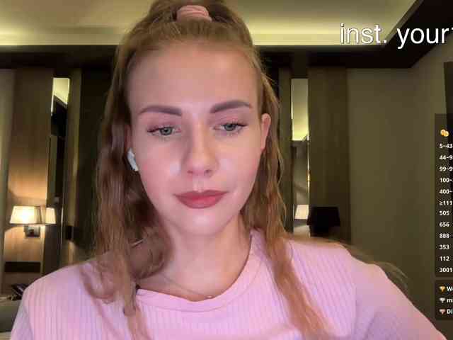 VikkiExtraCheese webcam