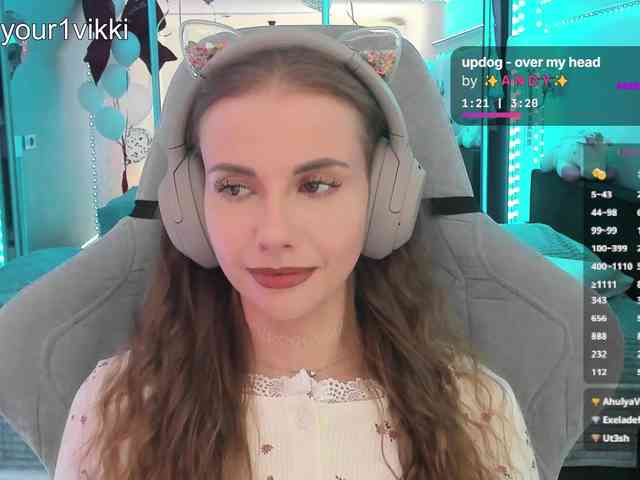 VikkiExtraCheese webcam