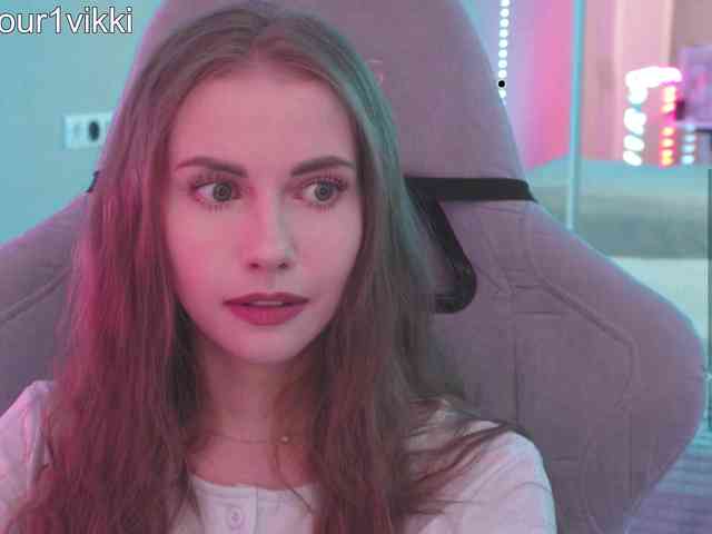 VikkiExtraCheese webcam
