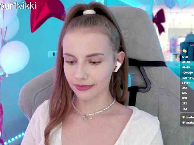 VikkiExtraCheese webcam