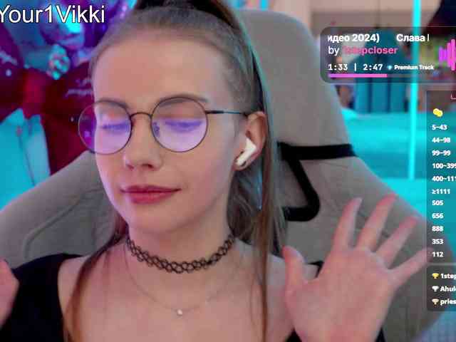 -VikkiL0vesCheese-