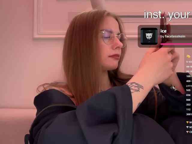 -VikkiL0vesChees... Live Webcam on BongaCams