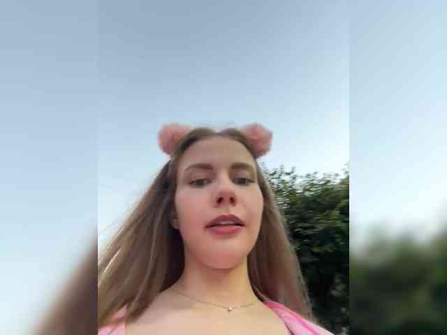 VikkiExtraCheese