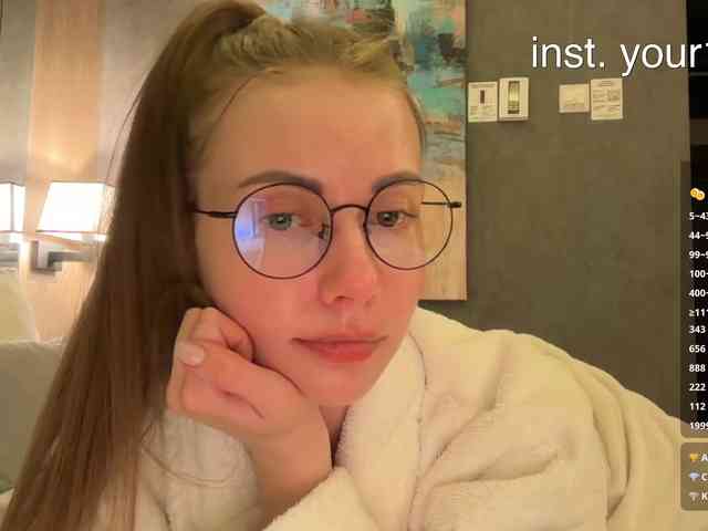 VikkiExtraCheese webcam