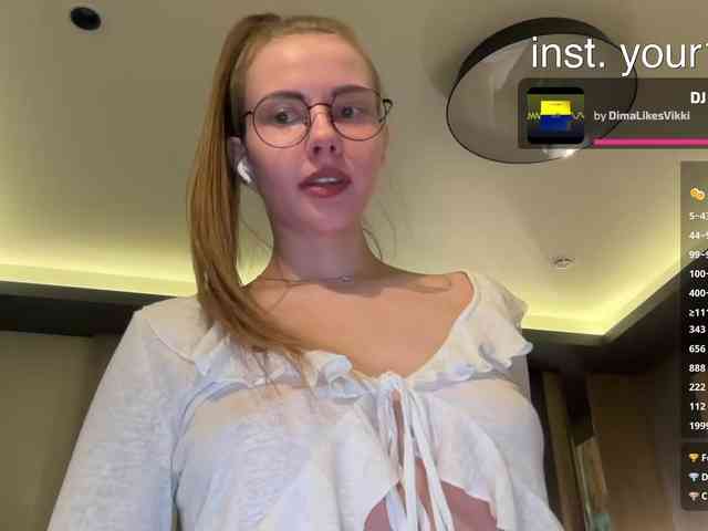 VikkiExtraCheese webcam