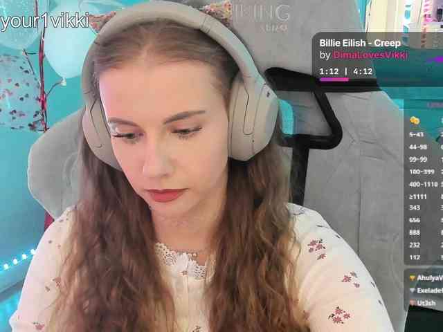 VikkiExtraCheese webcam