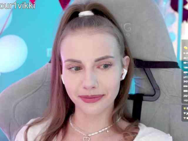 VikkiExtraCheese webcam