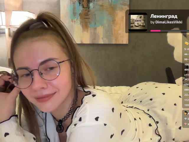 VikkiExtraCheese webcam