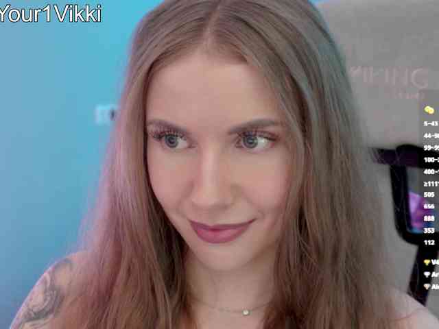 Model: VikkiExtraCheese