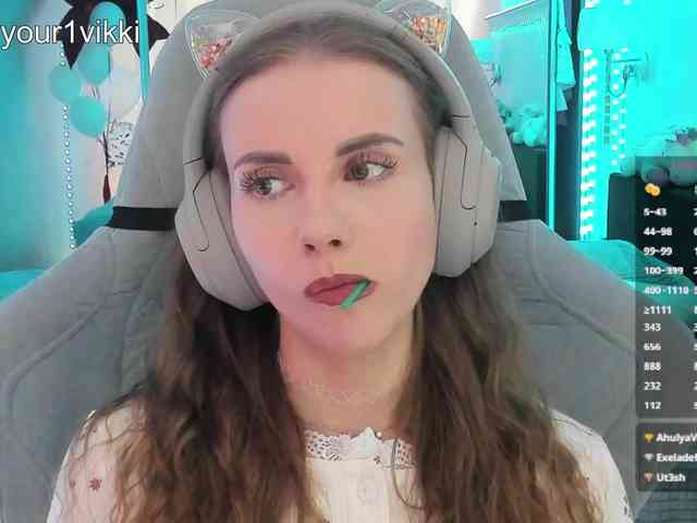 VikkiExtraCheese webcam