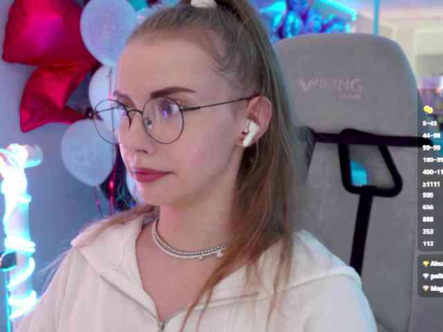 VikkiExtraCheese