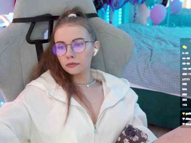 VikkiExtraCheese
