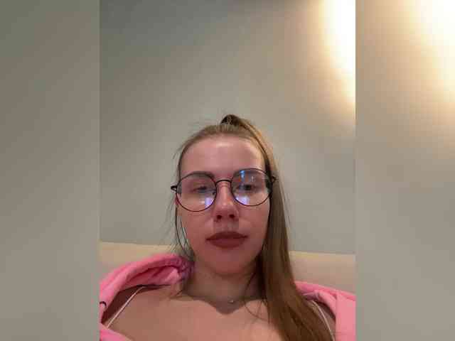 VikkiExtraCheese webcam