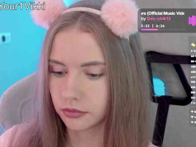 VikkiExtraCheese webcam