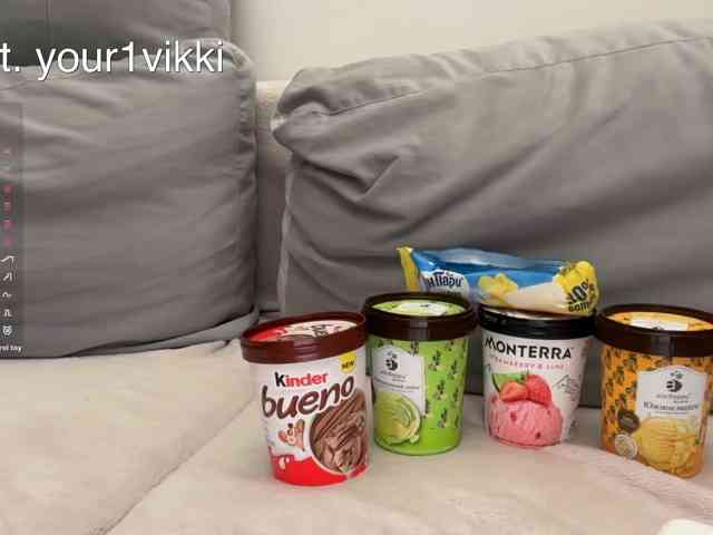 VikkiExtraCheese