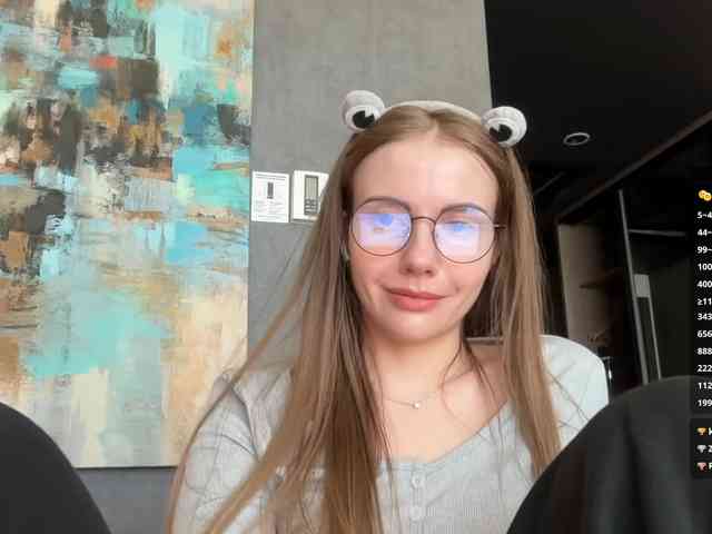 VikkiExtraCheese webcam