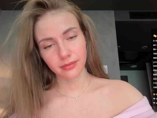 VikkiExtraCheese webcam