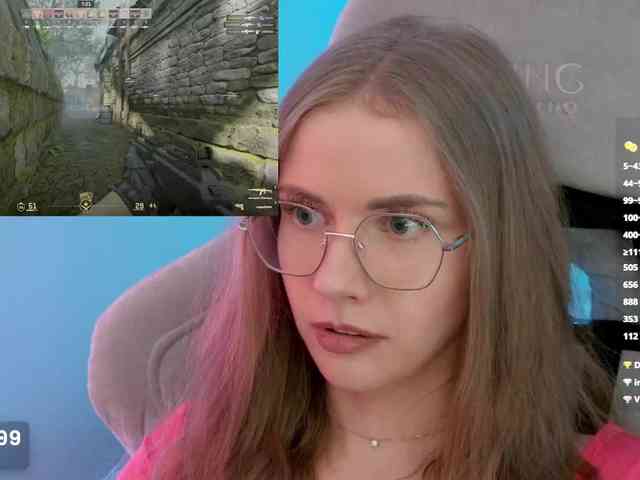 VikkiExtraCheese webcam