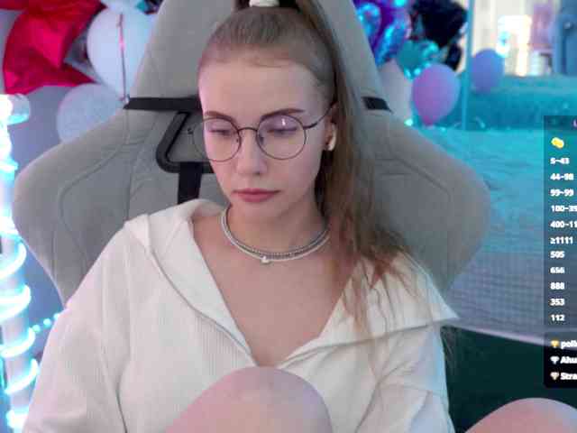 VikkiExtraCheese
