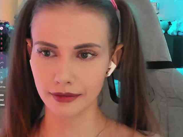 VikkiExtraDarkExclusive