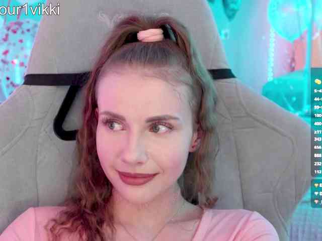 VikkiExtraCheese webcam