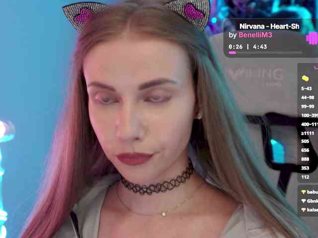 VikkiExtraCheese webcam