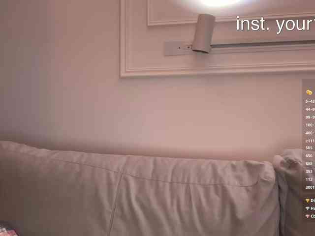 VikkiExtraCheese webcam