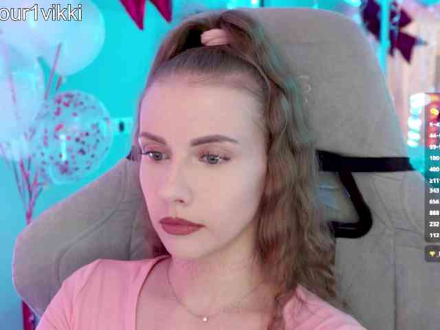 VikkiExtraCheese webcam