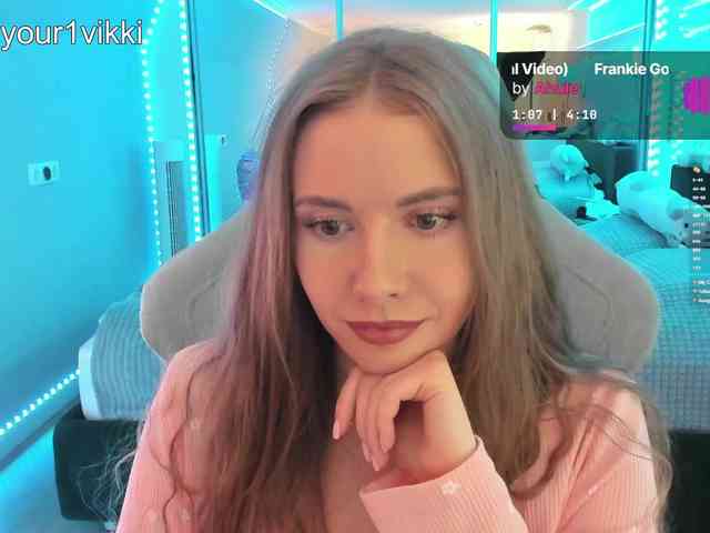-VikkiL0vesCheese- -VikkiL0vesCheese-