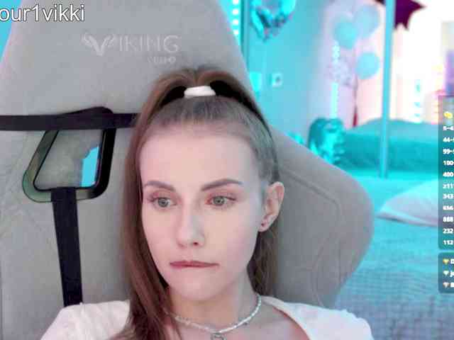 VikkiExtraCheese webcam