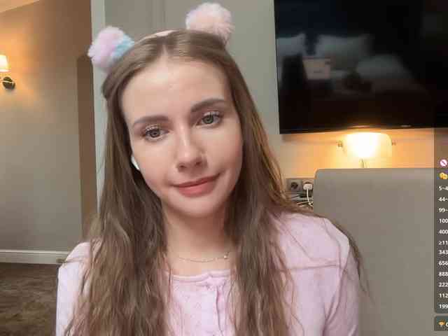 VikkiExtraCheese webcam