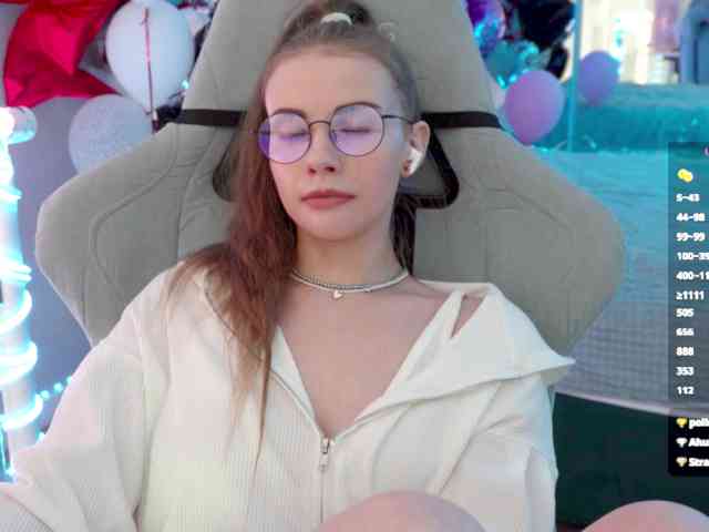 VikkiExtraCheese