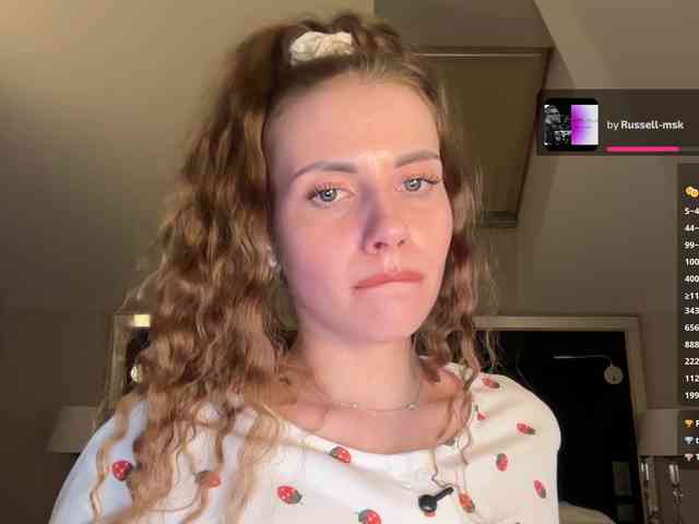 VikkiExtraCheese webcam