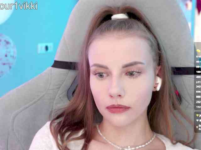 VikkiExtraCheese webcam