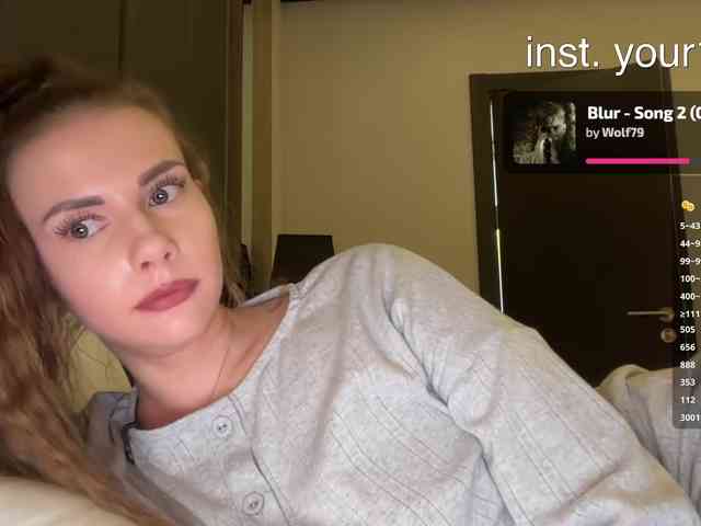 VikkiExtraCheese webcam