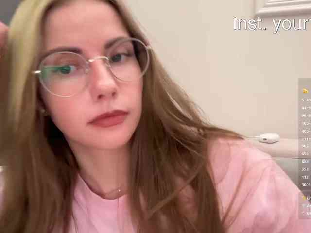 -VikkiL0vesCheese- -VikkiL0vesCheese-