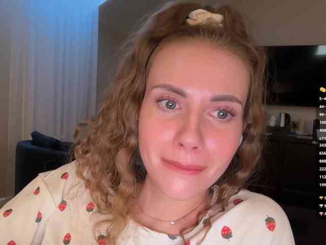 VikkiExtraCheese webcam