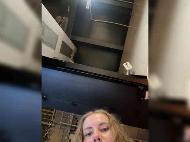 VikkiExtraCheese