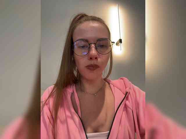 VikkiExtraCheese webcam