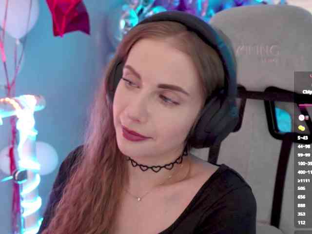 -VikkiL0vesChees... Live Webcam on BongaCams