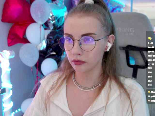 VikkiExtraCheese