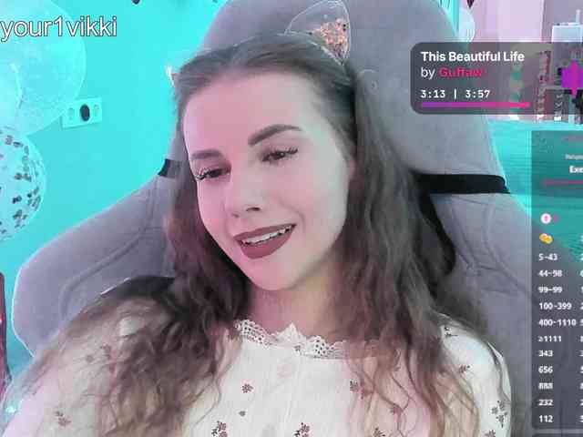 VikkiExtraCheese webcam