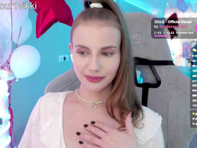 VikkiExtraCheese webcam