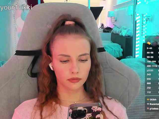 VikkiExtraCheese webcam
