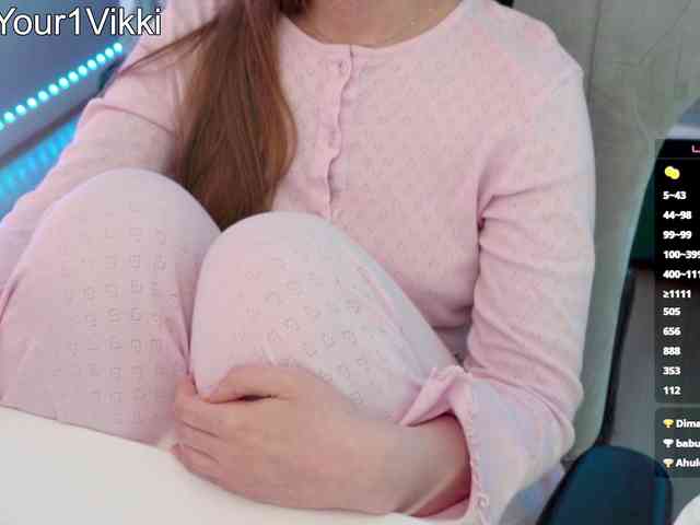 VikkiExtraCheese webcam
